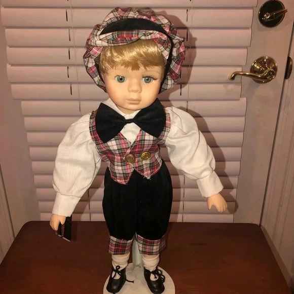 Angels among us doll- black & plaid hat and pants - Picture 1 of 2